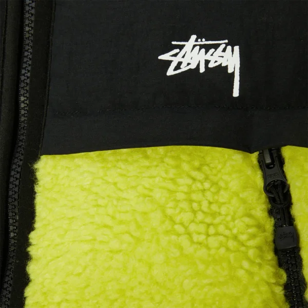 Stussy jack met capuchon en sherpapanelen